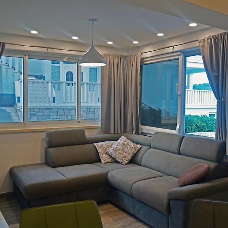 Apartments Rina - Kneze Račišće Bagian luar foto