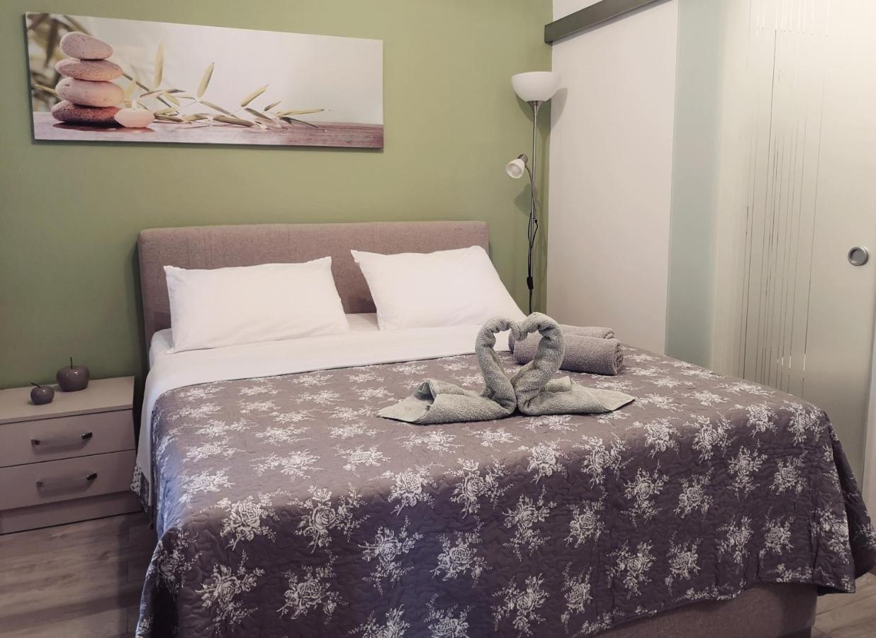 Apartments Rina - Kneze Račišće Bagian luar foto