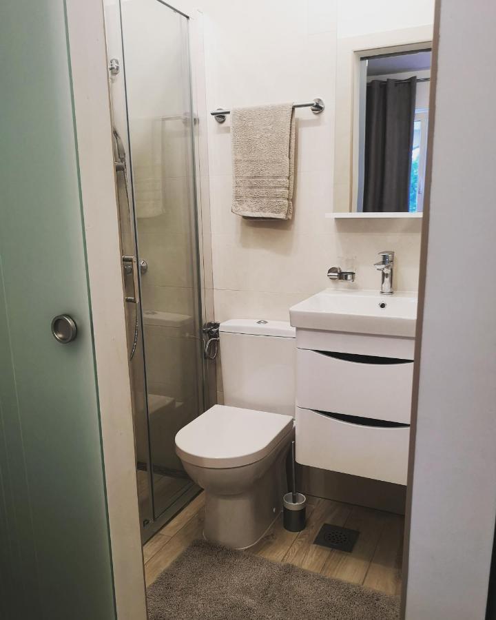 Apartments Rina - Kneze Račišće Bagian luar foto