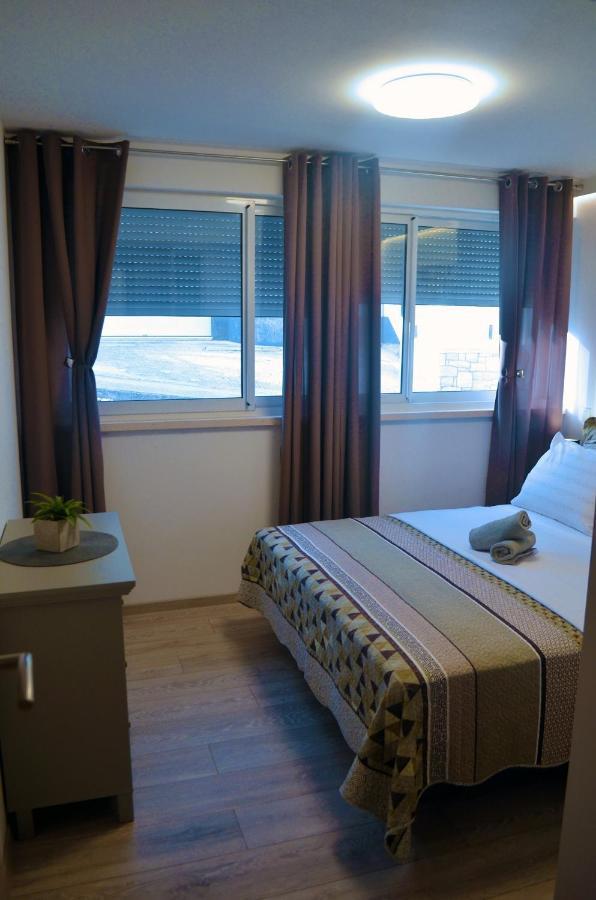 Apartments Rina - Kneze Račišće Bagian luar foto