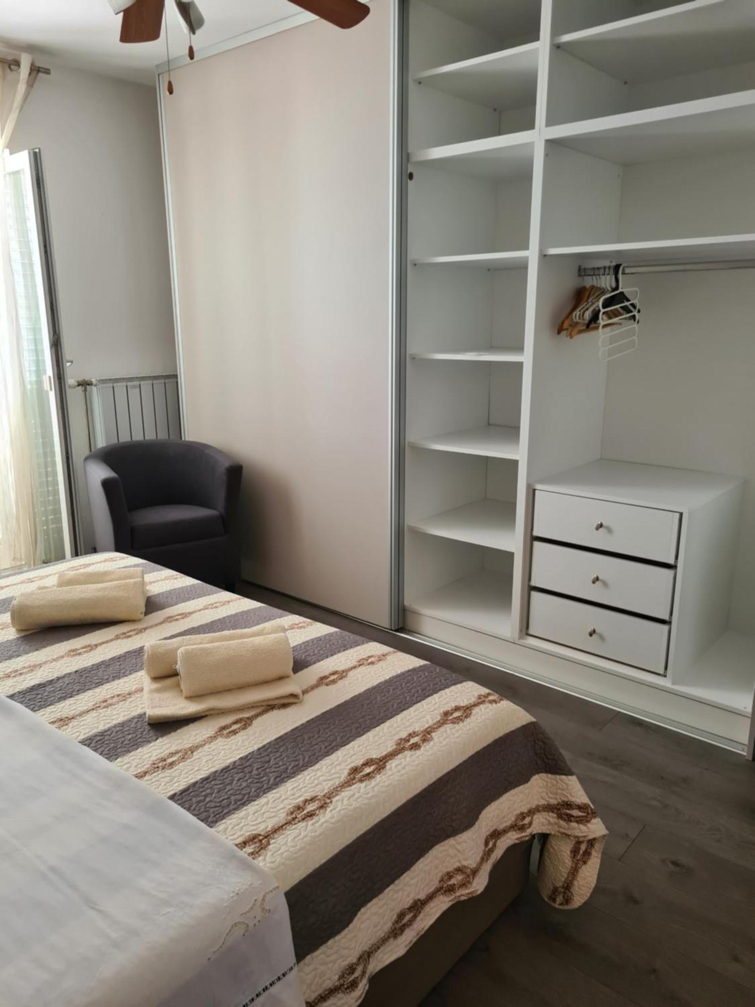 Apartments Rina - Kneze Račišće Ruang foto